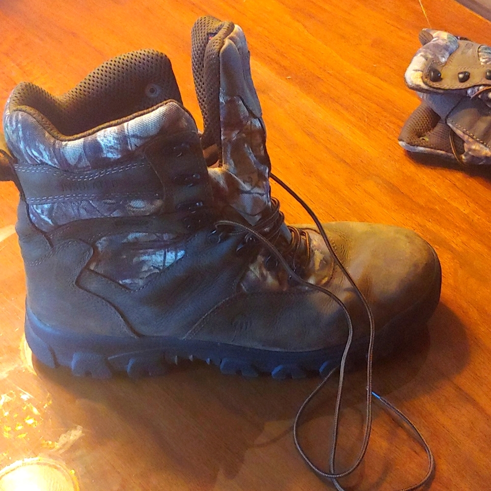 Wolverine size 13m waterproof hunting boots